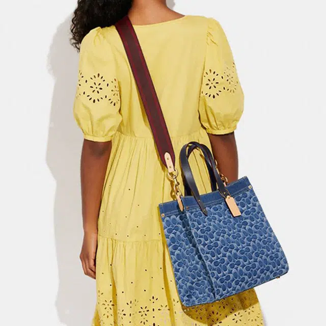 COACH Field 30 Tote