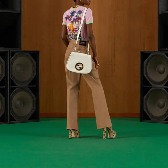 GUCCI LogoT 520