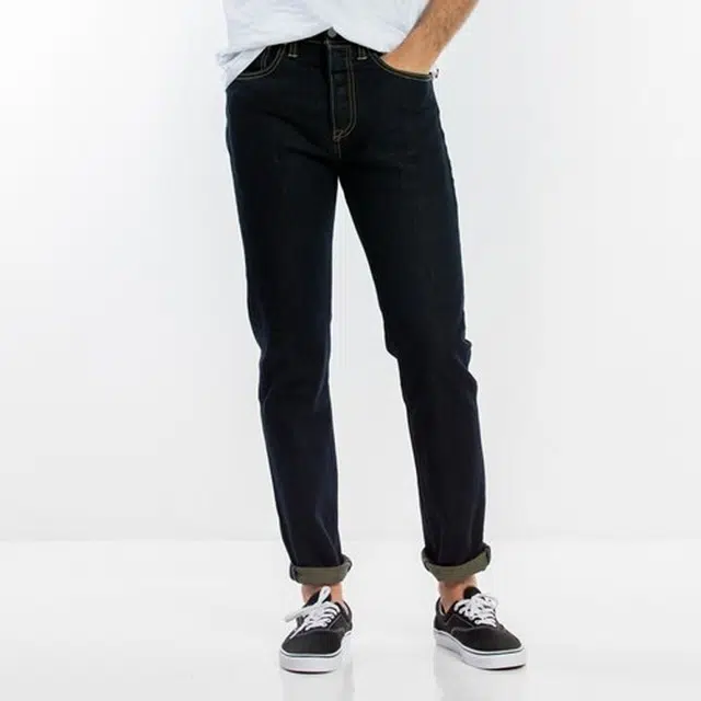 Levis