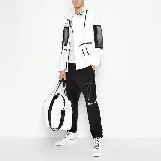 ARMANI EXCHANGE SS22