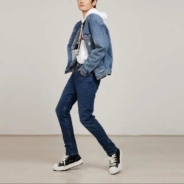 levis logo