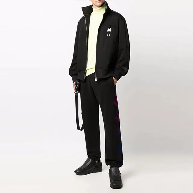 Moncler FW21 Logo