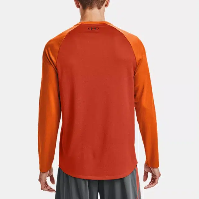 Under Armour T
