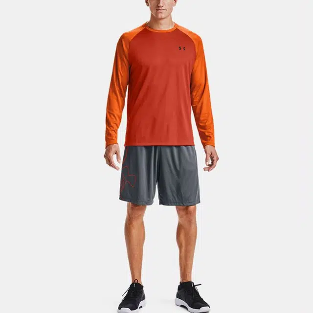 Under Armour T
