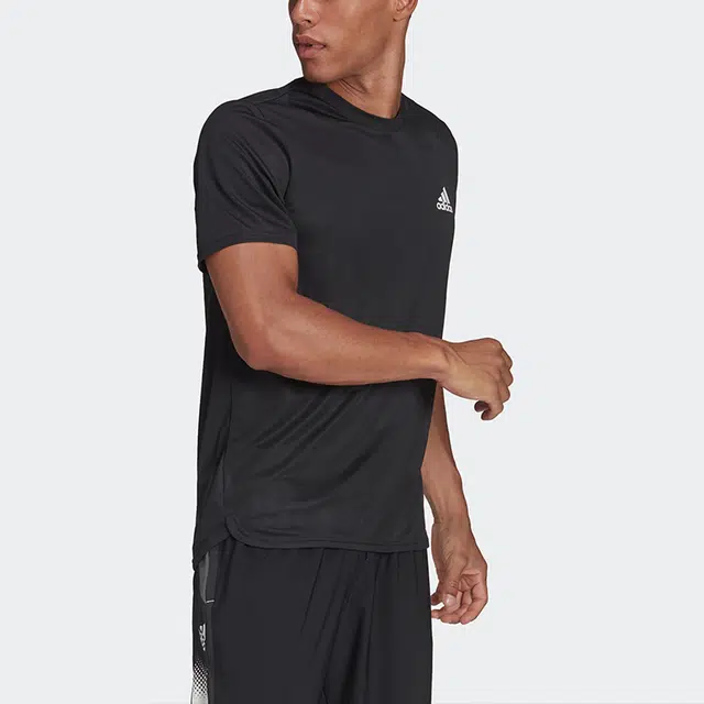 adidas T
