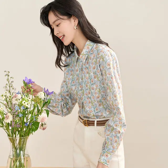 茵曼 郁金香满印尖领长袖衬衫 女款 白紫色