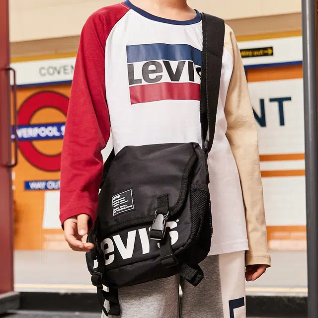 levis