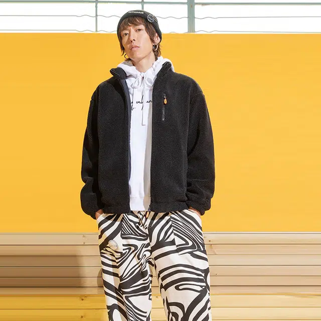 特步 保暖加厚纯色立领棉服 男款 黑色