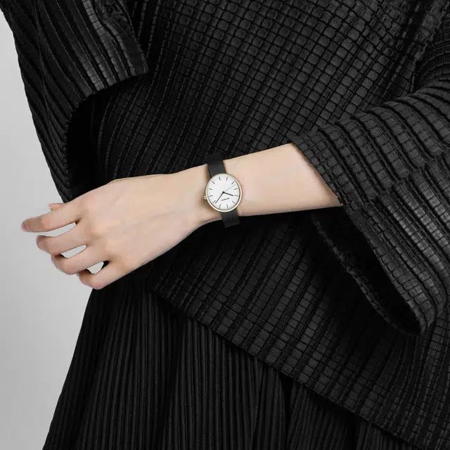 ISSEY MIYAKE 41mm NYAN703Y