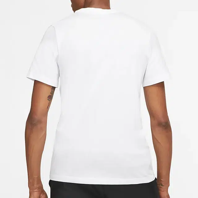 Nike Sportswear T