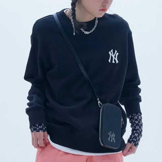 MLB