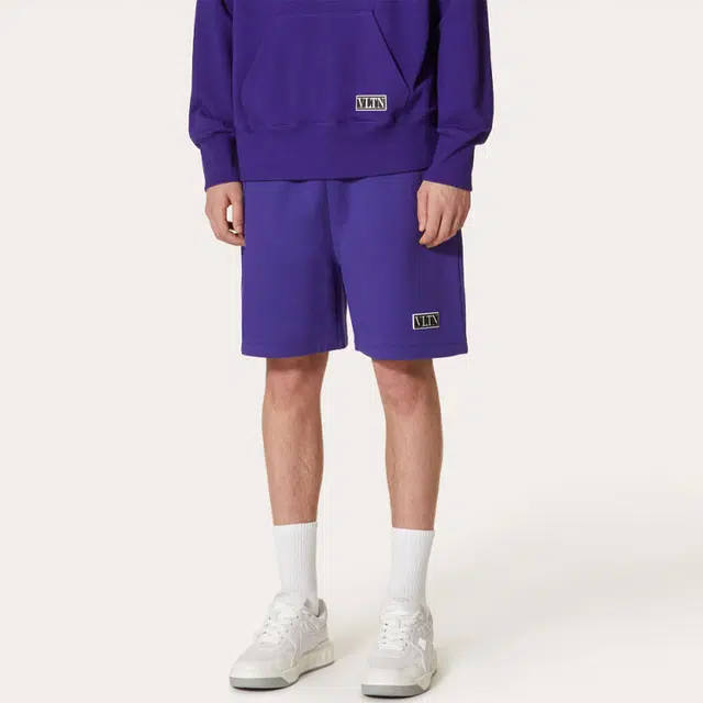Valentino FW21 Vltn Tag