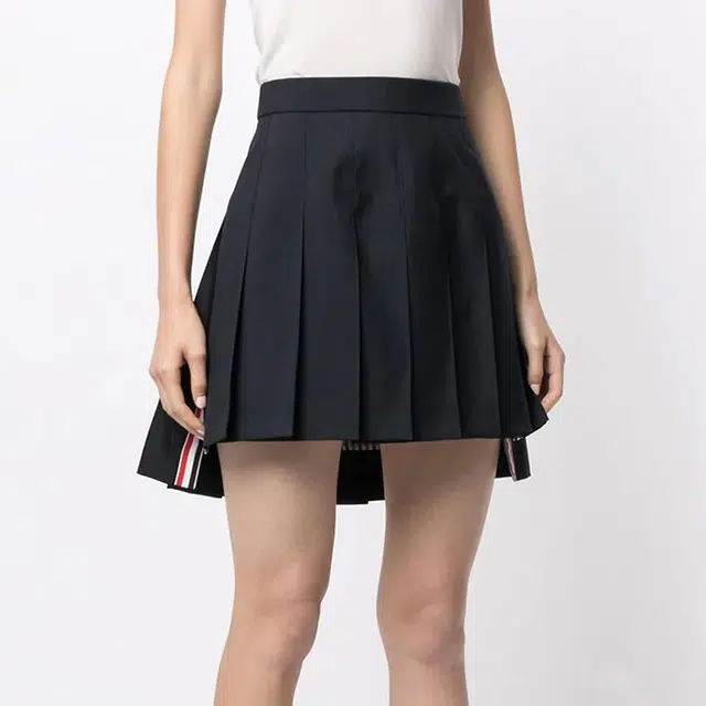 THOM BROWNE A