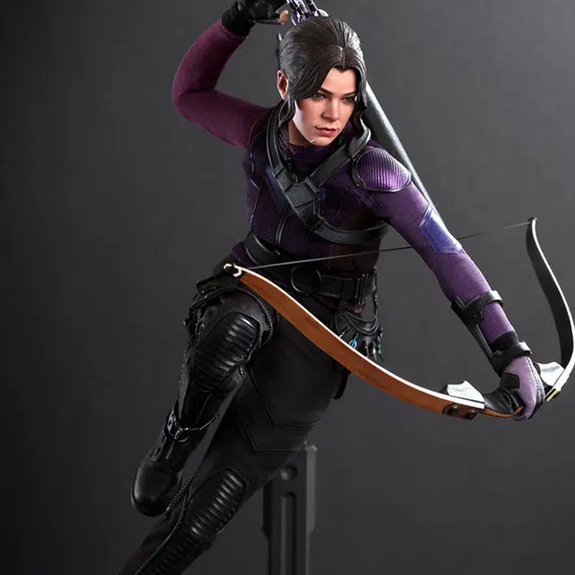 Hot Toys 16 28cm