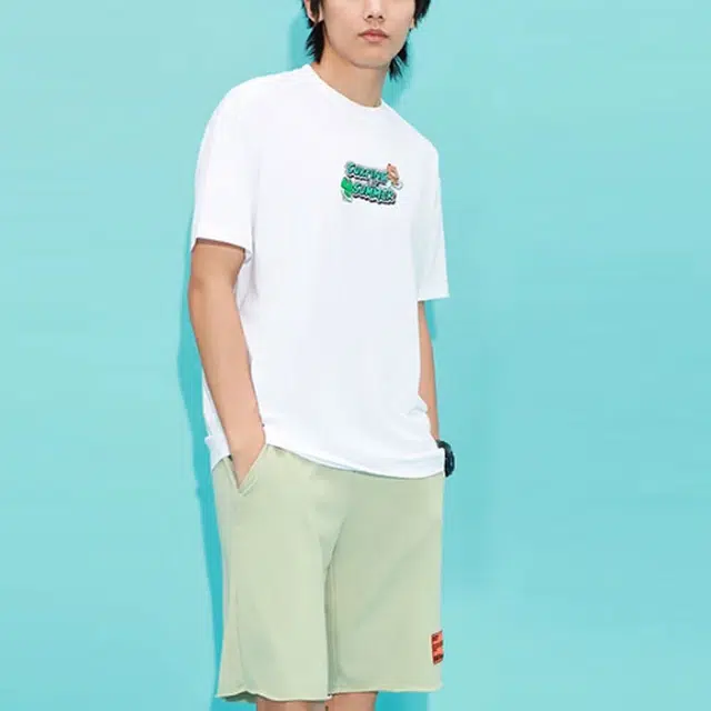 x LINE FRIENDS T