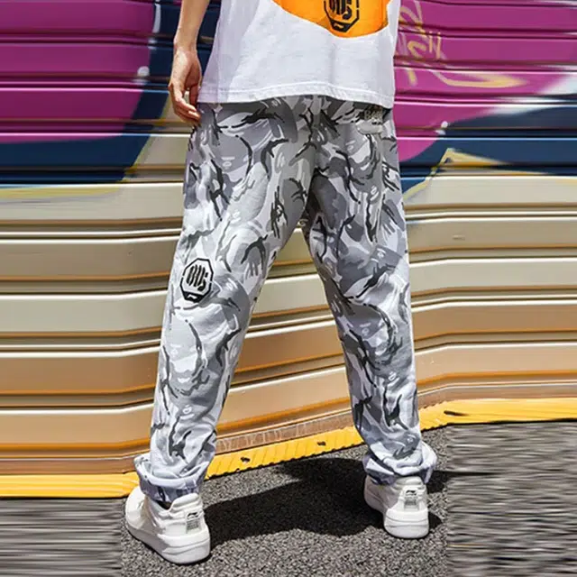 LiNing x Aape BADFIVE