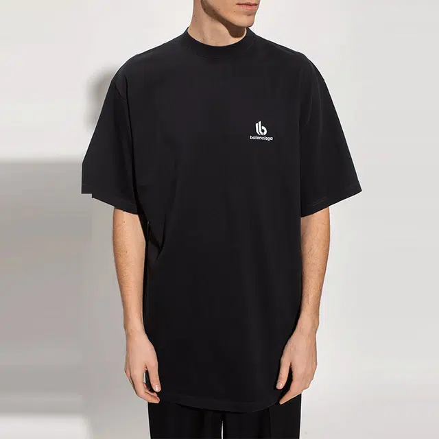 Balenciaga SS22 T