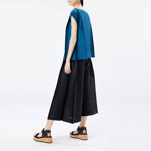 PLEATS PLEASE ISSEY MIYAKE SS22