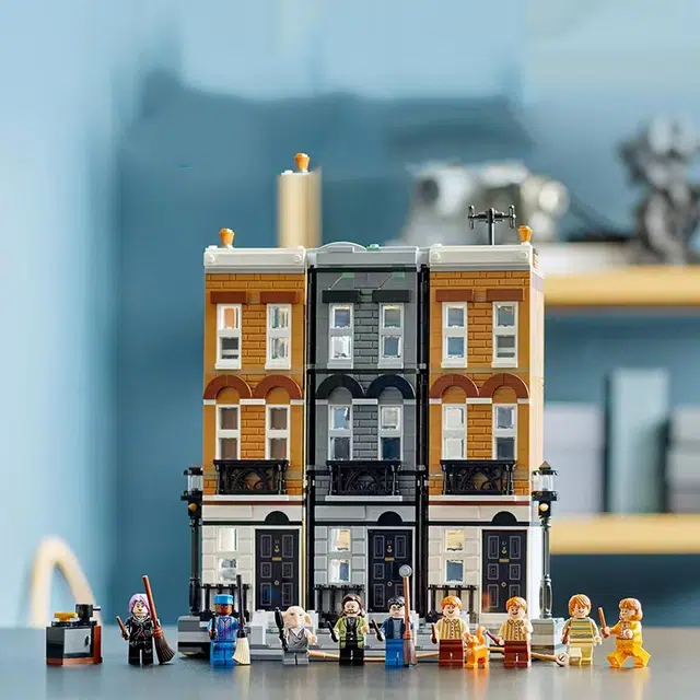 LEGO 12 76408
