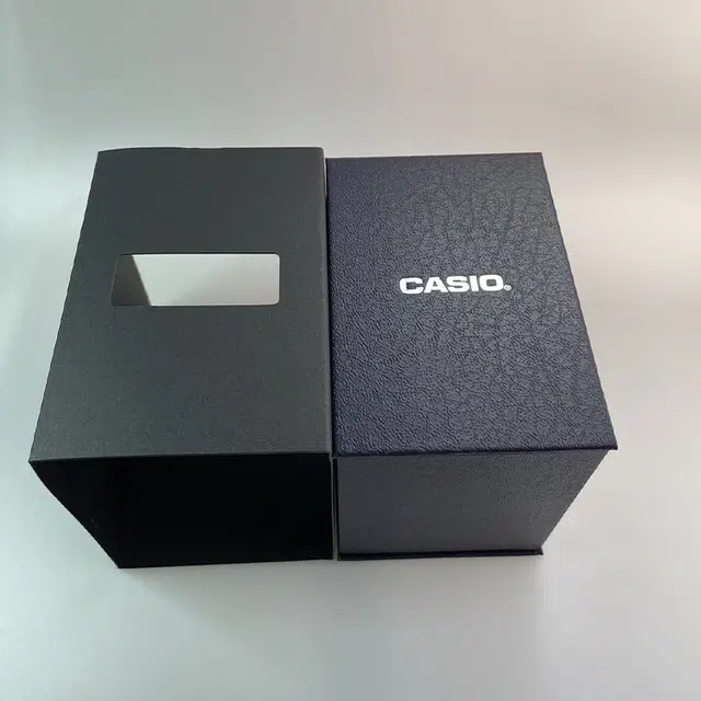 G-SHOCK GMW-B5000GD-1