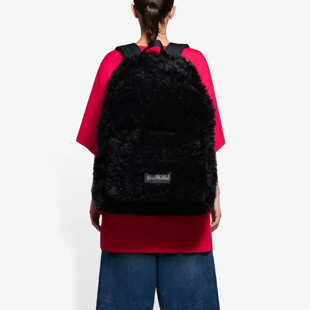 Balenciaga SS21 T