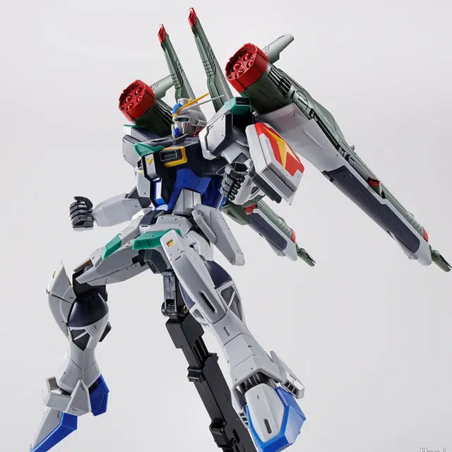 BANDAI MG 1100 PB SEED DESITINY 18cm