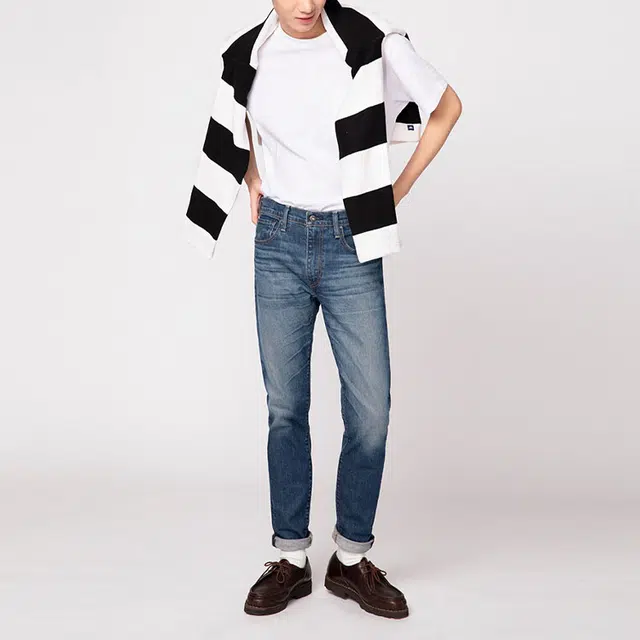Levis