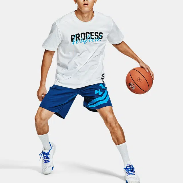 Under Armour T