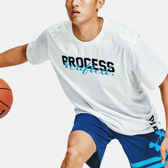 Under Armour T