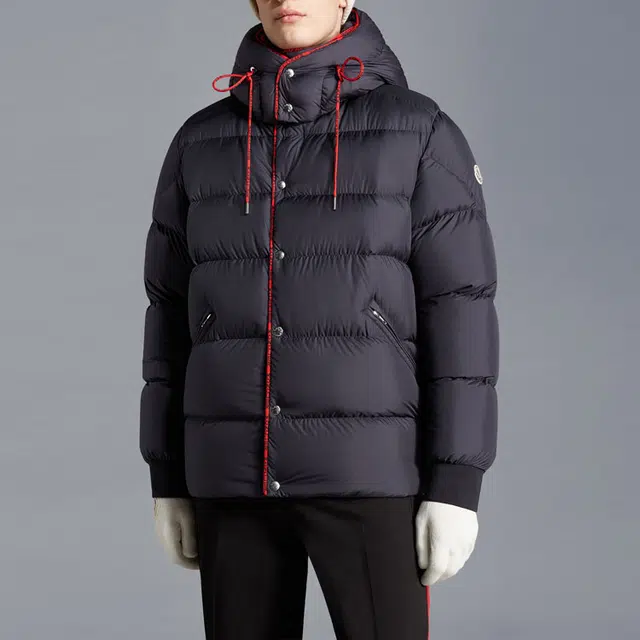 Moncler SS22