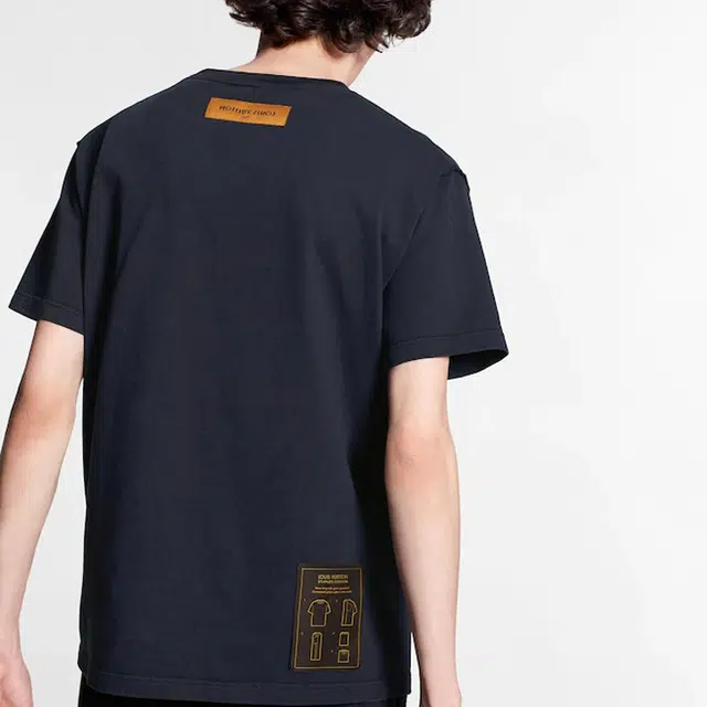 LOUIS VUITTON T