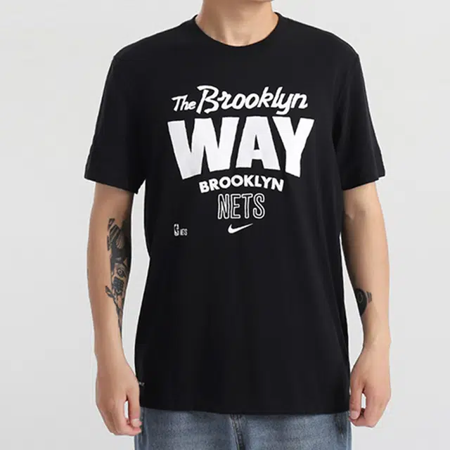 Nike Mantra Dri-FIT NBA T