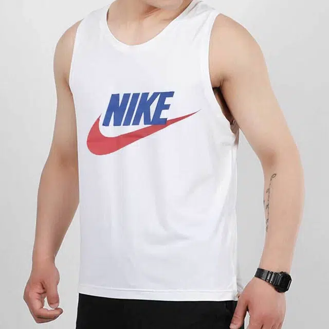 Nike SPORTSWEAR