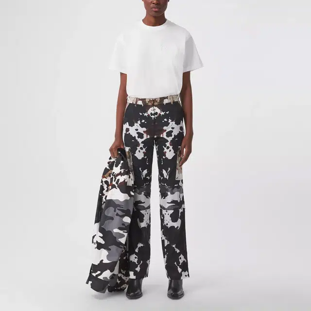 Burberry SS21 T