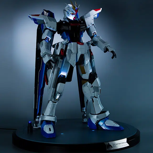 BANDAI 124 Ver.SH ZGMF-X10A 73.5cm