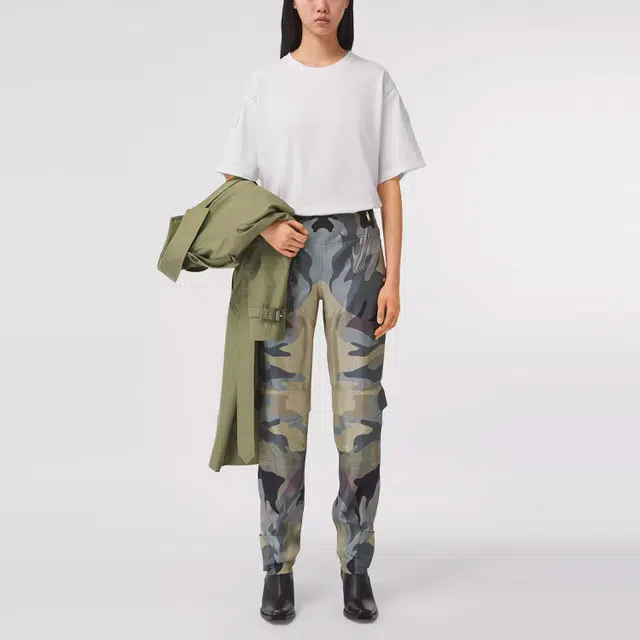 Burberry SS21 T