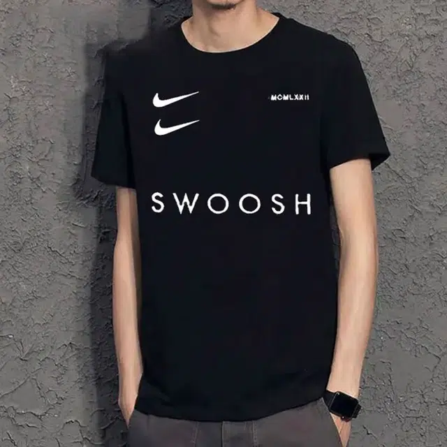 Nike Sportswear Swoosh T