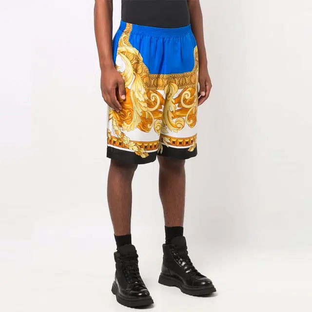 VERSACE