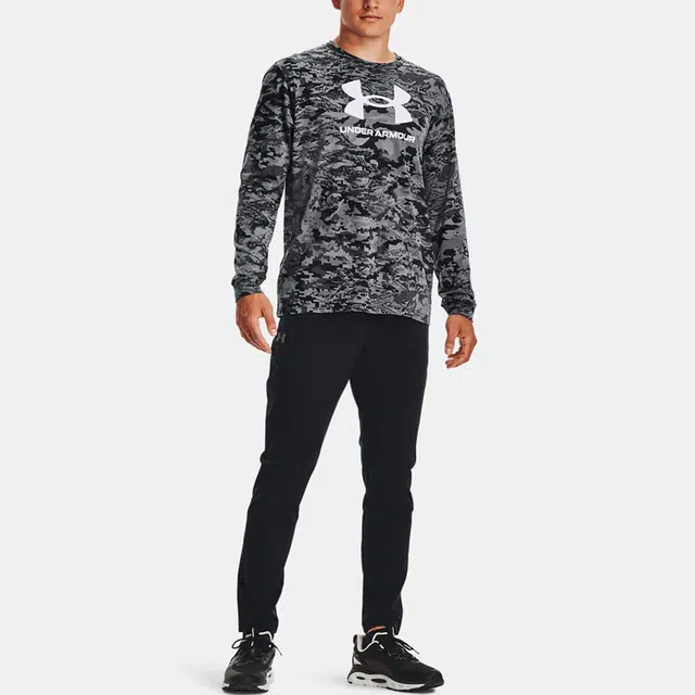 Under Armour T