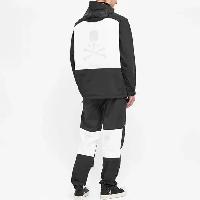 Timberland x MASTERMIND WORLD Logo