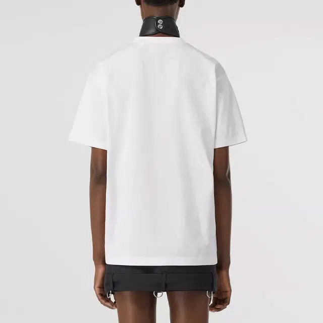 Burberry SS22 T
