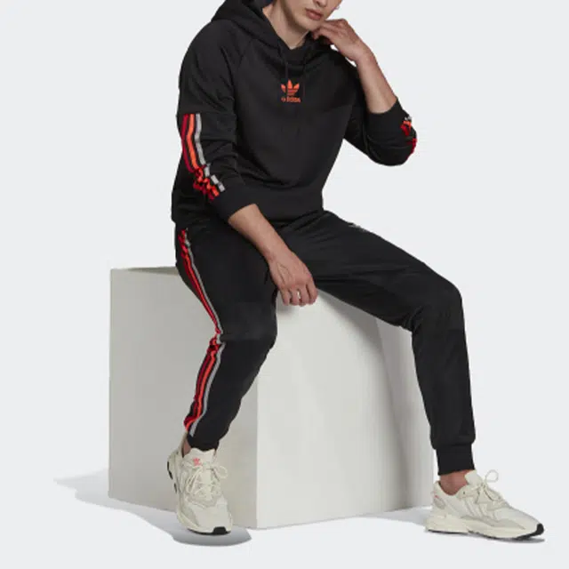 adidas originals Logo