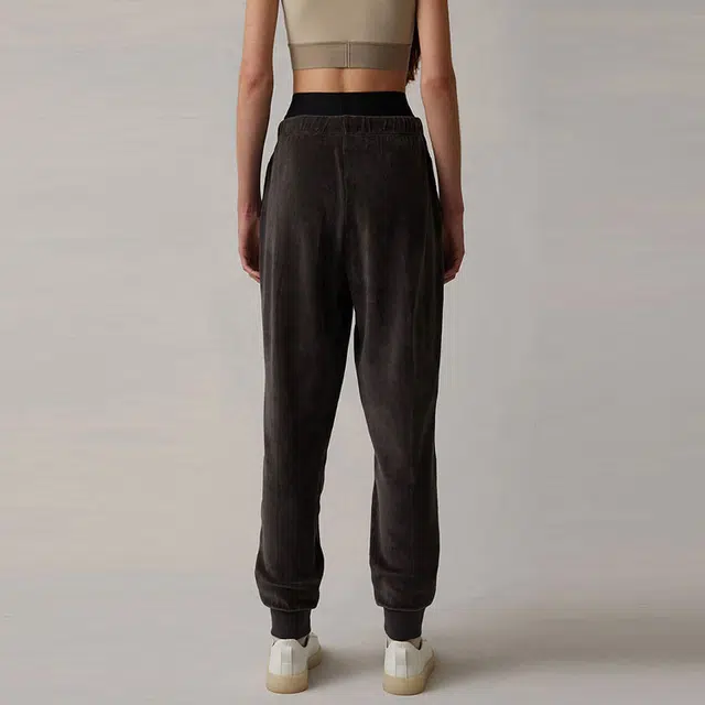 Fear of God Essentials SS22 Women's Velour Sweatpants Iron
