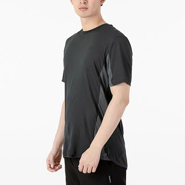 Under Armour logoT