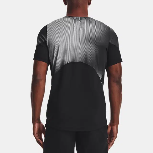 Under Armour T