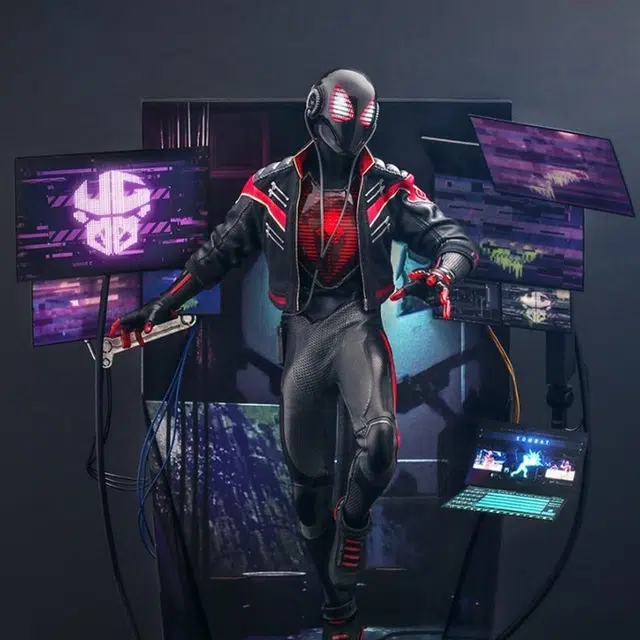 Hot Toys 16 2020 29.5cm