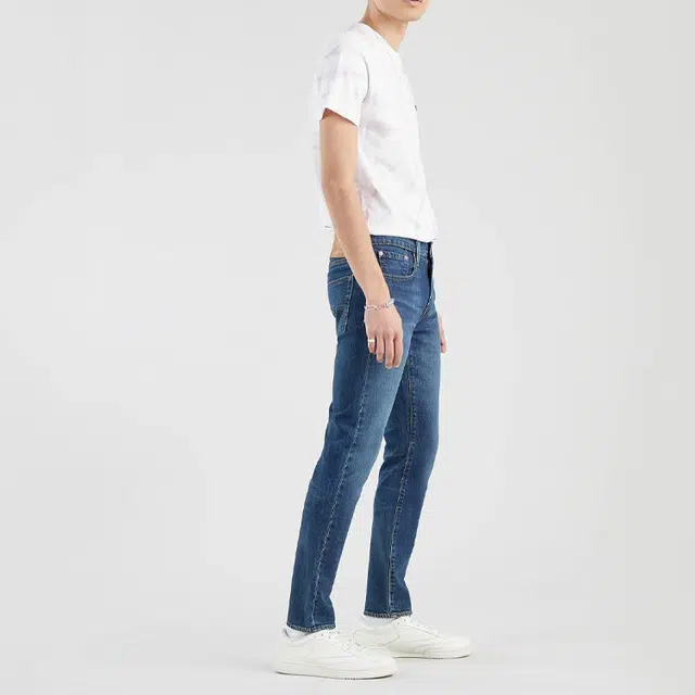 Levis