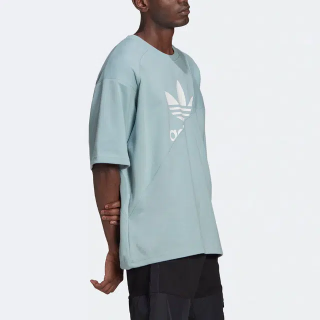 adidas originals LogoT