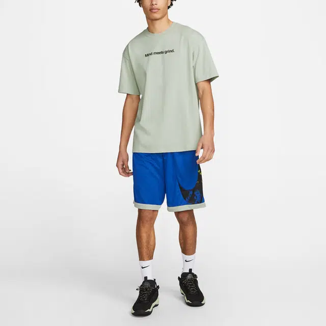 Nike T
