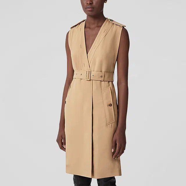 Burberry FW22 V